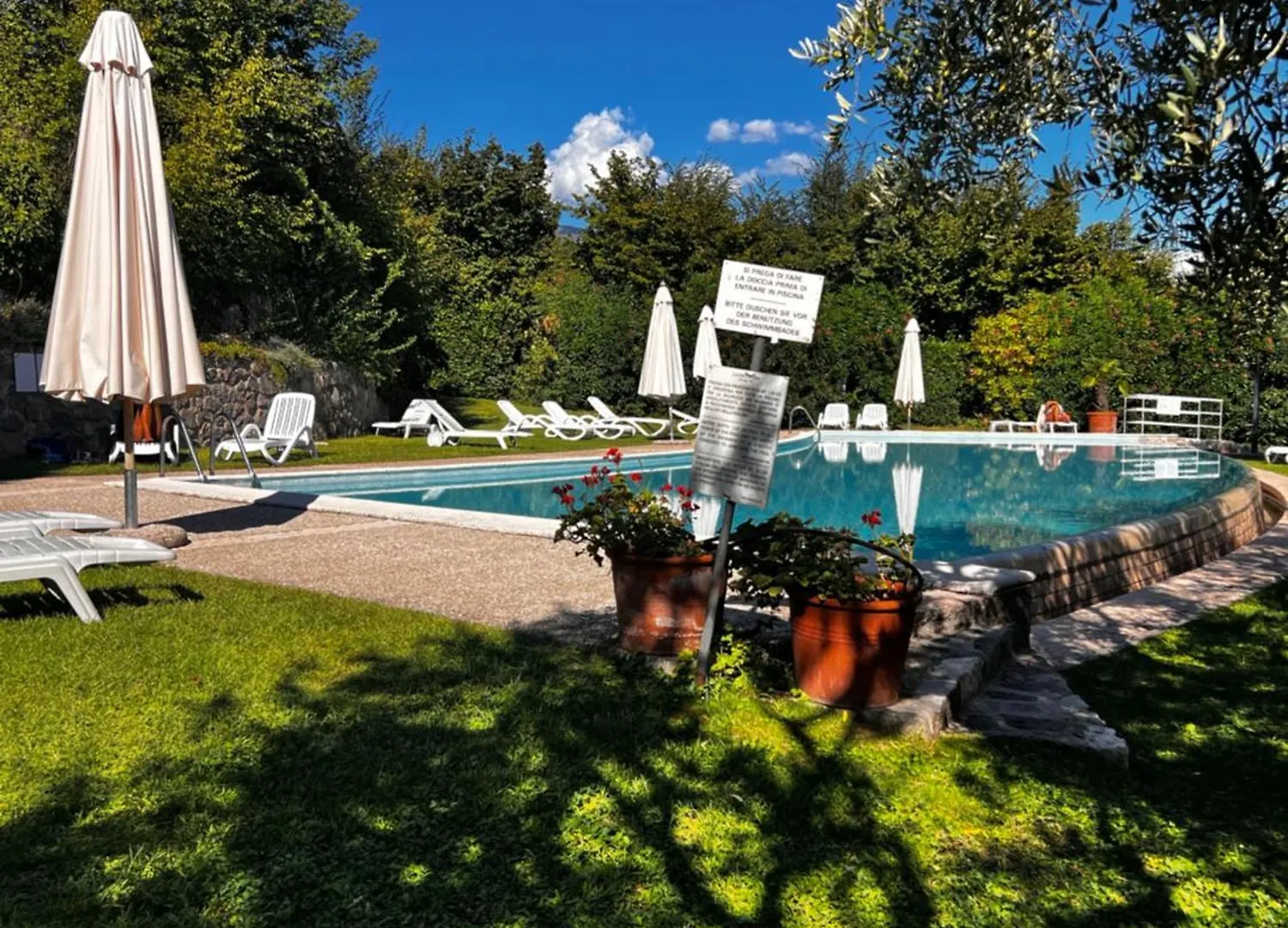 Welcome Traveller Charm Montees Marciaga